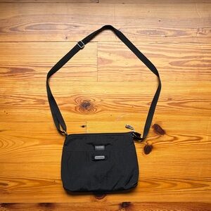 Baggallini Black Belt Bag